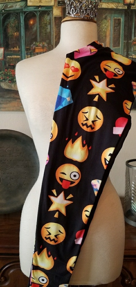 Emojis love and fire legging